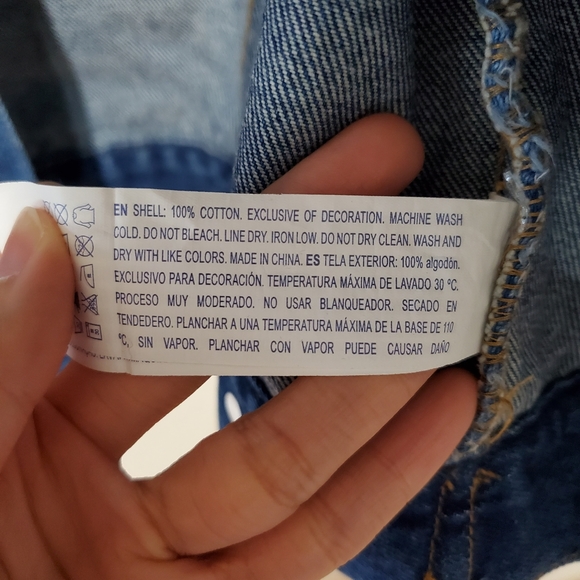 Forever21 emblem embroidered denim jean jacket small - Picture 10 of 12